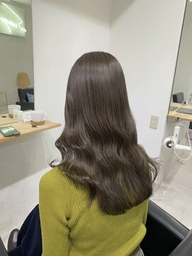 エマ 日吉(emma) 【emma小濱】透明感のあるココアベージュ