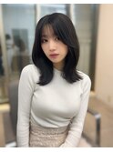 ミディアム_黒髪ボブルフネビージュ小顔ワンレン