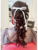 ヘアーリゾートラシックアールプラス(hair resort lachiq R+) ツインポニー