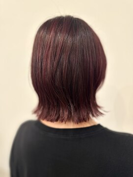 ベロニカ くびれショートボブ×ラズベリーブラウン【ミニボブ/白髪染め】