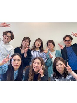 女性同士だからわかる日常のヘアケアやアレンジの仕方をお客様のライフスタイルに合わせご提案します♪