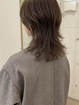 エイチ ウルフカット 大阪梅田(811) フェイスフレーミングルーツカラー天使の羽バングネオウルフボブ