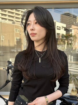 シアラ(ciala) ワンホンレイヤーフェイスレイヤーロングハッシュカット