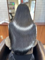 ヘアケアアンドヘアデザイン リベール(L:belle)&nbsp;思わず見惚れる、鏡のような艶髪ストレート