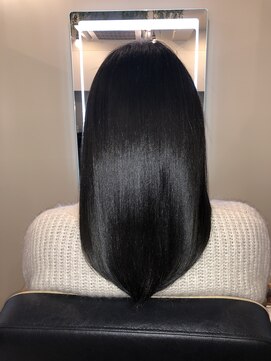 アールサロン アオヤマ(Rr SALON AOYAMA) プラチナミネコラストレート