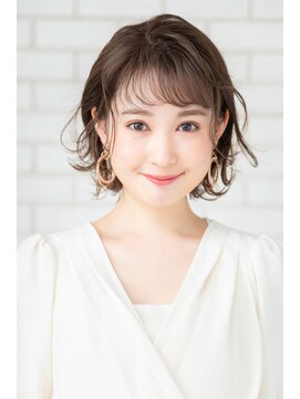 クロエ 天王寺(Cloe) 外ハネ／ミデイ／耳掛け