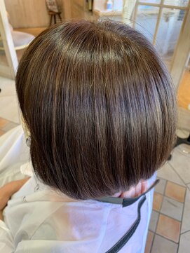 エイミーバイアフロート(amie by afloat) チョロっと白髪にはこれ!!極細ハイライトが大正解