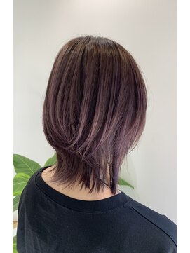 イーエム 自由通り店(e.m.) くびれミディアム/レイヤーカット/ハイライト