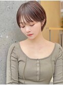 秋色透明感カラー大人かわいい耳かけショートボブ