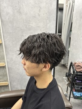 クロムトウキョウ ザ バーバー ネオン 新宿店(CHROM TOKYO the Barber ne/on) ツイストスパイラルパーマ