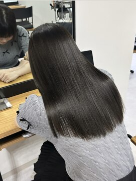 ウル 岡山駅店(ULu.) 髪質改善トリートメントブリーチ無し縮毛矯正20代30代前髪長め