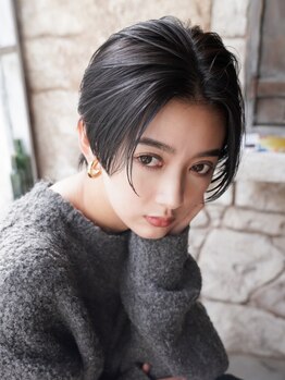カライングドゥ(ing deux)の写真/髪と頭皮に優しい髪質改善グレイカラーが人気◎髪へのダメージを最小限に抑え、艶のある美しい仕上がりに♪