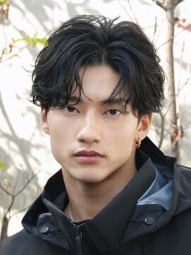 フィフス 原宿(fifth) 原宿フェザーショートメンズカットセンターパート30代緩めヘア