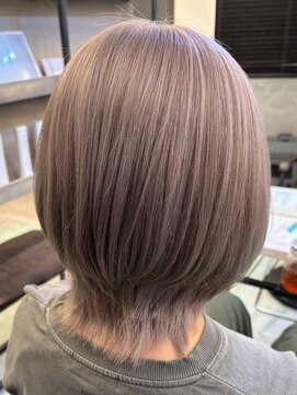 ルーブ トウキョウ(Loob. TOKYO) 色落ち過程も楽しめる!? "グレージュカラー"