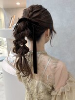 ヴィサージュアクト(VISAGE a.c.t)&nbsp;【ツインポニー編みおろし】大人可愛い柔らかアレンジ
