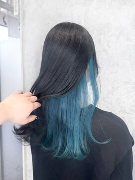 デミヘアー(Demi hair) 透明感ダークグレージュ×インナーターコイズブルー