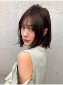 切りっぱなしミディアムヘア