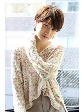 レウナ 外苑前(Reuna) 【30代・40代・50代】カットで決まるショートヘア