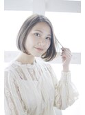 ツヤ感グレージュの内巻きボブ◎30代40代50代60代