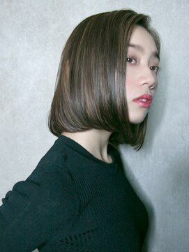 リリアン 青山(relian) ワンレンボブでクールにおしゃれ