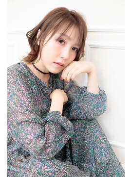 ユートラクト 寝屋川(U-tract) 20代・30代・40代トレンドヘア【ウルフボブ】アッシュベージュ★