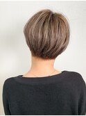 キャラメルベージュ◆前下がりショートボブ[30代40代50代60代]