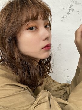 トレンチ(TRENCH) 透明感 ベージュカラー レイヤースタイル