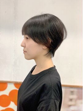 スタンス(stance) 黒髪の艶感～クビレマッシュウルフ