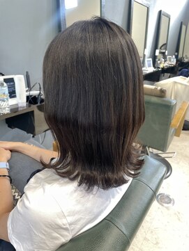 レナータ ヘア(Renata hair) 大人可愛いくびれミディ/アッシュグレージュ/アッシュグレー