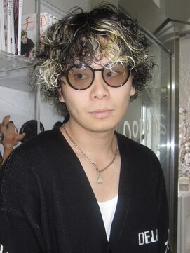 ポピンズ(poppins) ハイライトパーマ