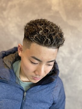 ヘアー クリエイト 縁(Hair Create en) 極道パーマ　メッシュあり