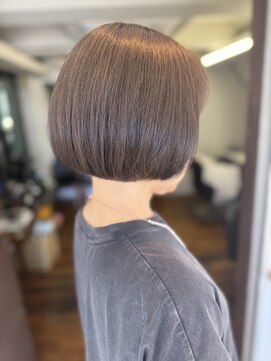 キローネ(Kirowne) オリーブベージュボブ