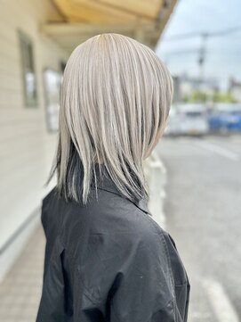 ラウラアンドロー(LAURA&RO) ダブルカラー/ケアブリーチ/インナーカラー/ベージュ【塚口】