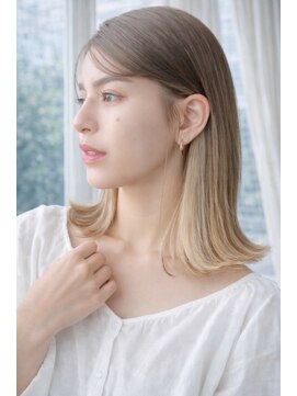 ラ ブレス なんばスカイオ(LaBless) ハイトーンミルクティー/切りっぱなし外ハネミディ