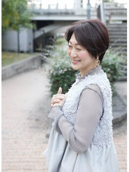 カミエ(kamie)の写真/独自の技術♪【グロスシールカラー】kamieの白髪染めは明るく染まる!なのにしっかり染まる☆