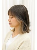 フェイスフレーミング × 外ハネミディ