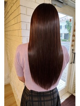 ヘアデザイン フィーカ 津留店(hair Design fika.)の写真/うねり・パサつき・広がる髪もまとまるストレートに♪縮毛矯正が得意なStylistが憧れのツヤ髪を叶えます★