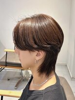 ネオリーブウリ 二子玉川店(Neolive uri)&nbsp;サーフカール刈り上げセンターパートリバースセンターパート