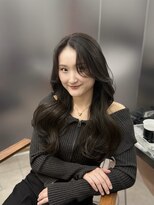 フィオ(fio)&nbsp;【fioフィオ】オリーブグレージュ×レイヤーカット