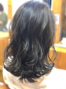 ララテラス(LaLa Terrace) ダークブルージュ×無造作外ハネセミディ