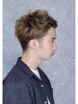 スタジオ 渋谷 原宿(Stujio)&nbsp;爽やかな印象でくせ毛を活かしたツーブロックスタイル