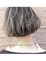 トルネード(TORNADO) 外国人風エアタッチボブ ハイライトバレイヤージュ グレージュ