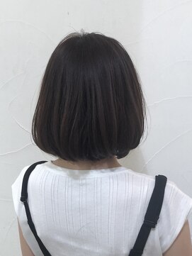 ネオリーブアオバ 高田馬場店(Neolive aoba) シンプルボブ　ロブ　カーキ　ベージュ　内巻きボブ