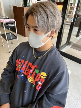 ヘアーアンドエステ ハラダ 滝ノ水店(Hair&Esthe Harada) ホワイトシルバー