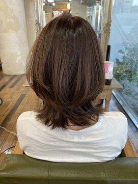 アリスバイアフロート 自由が丘(ALICe by AFLOAT) ミディくびれカット（マッシュくびれヘアメルティカラー