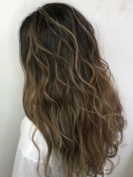 ワンクリエーション(ONEcreation) ニュアンスカラー/ブリーチ/韓国/ダブルカラー[愛甲石田駅]