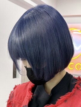 ウィコ 新宿(WICO) ネイビーブルーカラーボブ[新宿駅/モード/ダブルカラー]