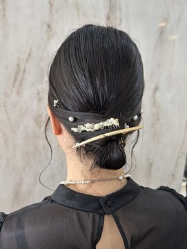 ラビス 池袋(Lovis) ワンレン/ネビージュ/エクステ/小顔/インナーカラー/韓国/池袋