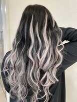 アフィナー(Afinar)&nbsp;ブラック&ホワイトエクステ【横浜/横浜駅】