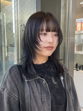 ザザ ZA/ZA 茗荷谷 ウルフカット/ウルフレイヤー/透明感グレージュ